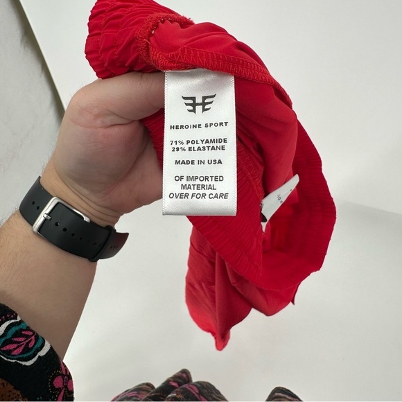 Heroine Sport Endurance Cargo Jogger Pants in Red size small - Picture 5 of 7